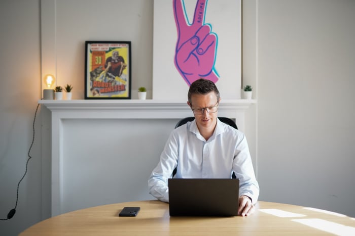 Global Intranets image